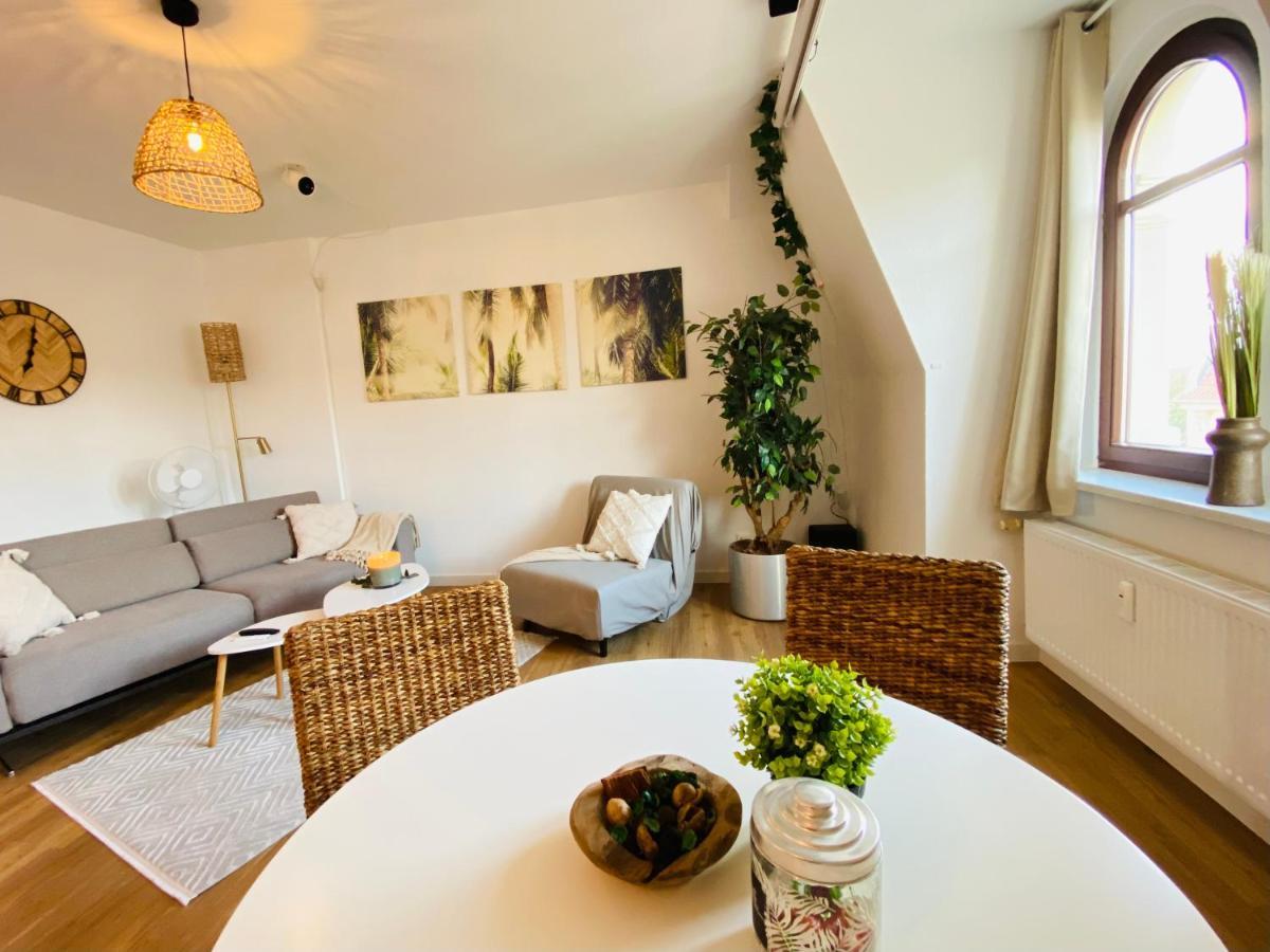 Home Cinema - Balcony - Wi-Fi & Streams Magdebourg Extérieur photo