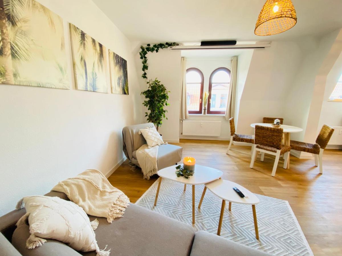 Home Cinema - Balcony - Wi-Fi & Streams Magdebourg Extérieur photo